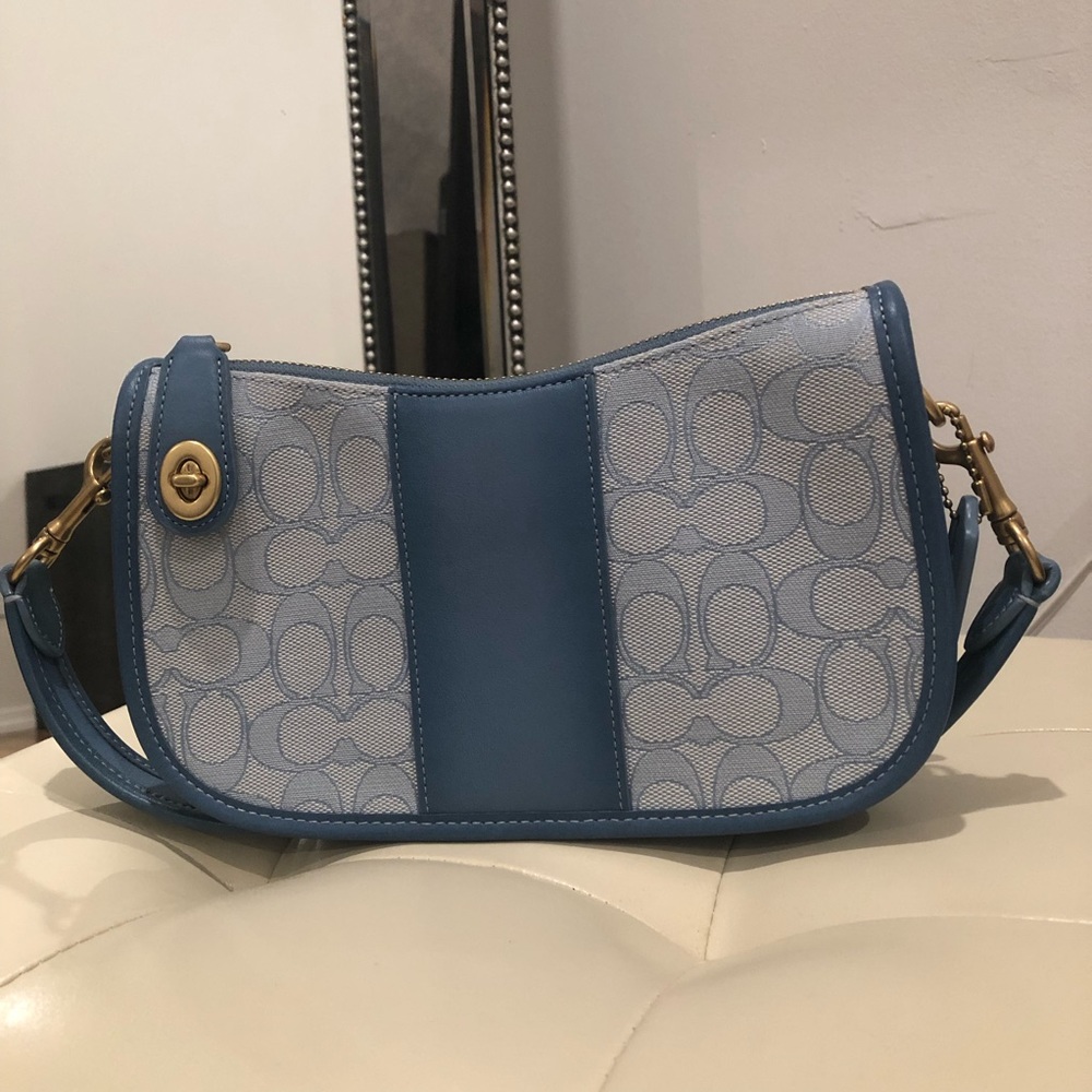 Coach, Swinger Bag in Jacquard - Picture 4 of 9